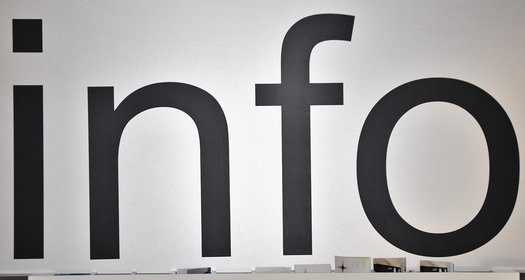 Das Foto zeigt den Text Info